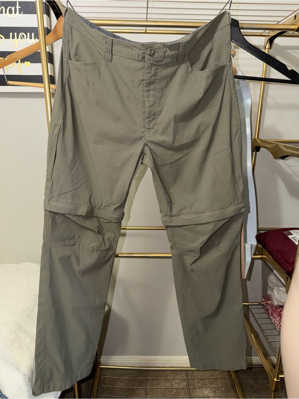 FLAWED Eddie Bauer Cargo Pants